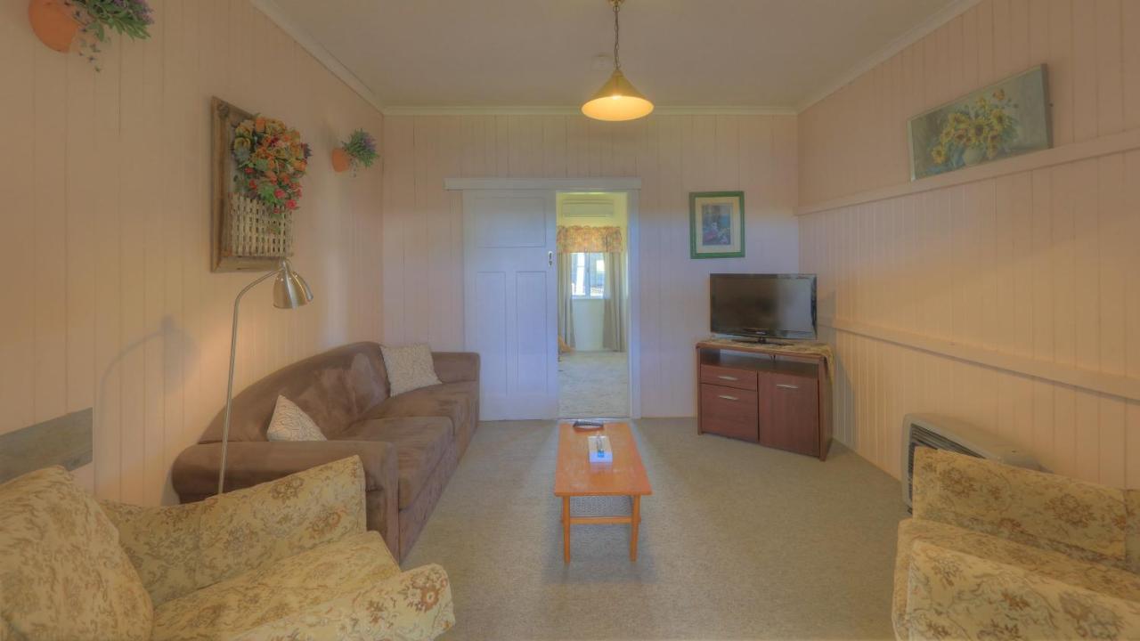 The Vines Motel & Cottages Stanthorpe Buitenkant foto