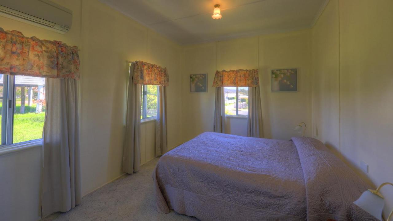 The Vines Motel & Cottages Stanthorpe Buitenkant foto